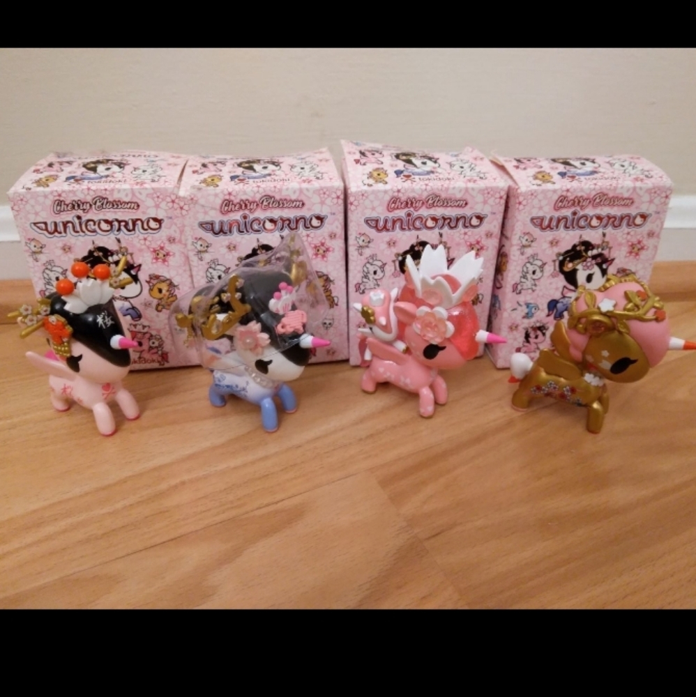 Cherry Blossom unicornos, tokidoki unicornos lot, 4/4,  series 1, No Chaser